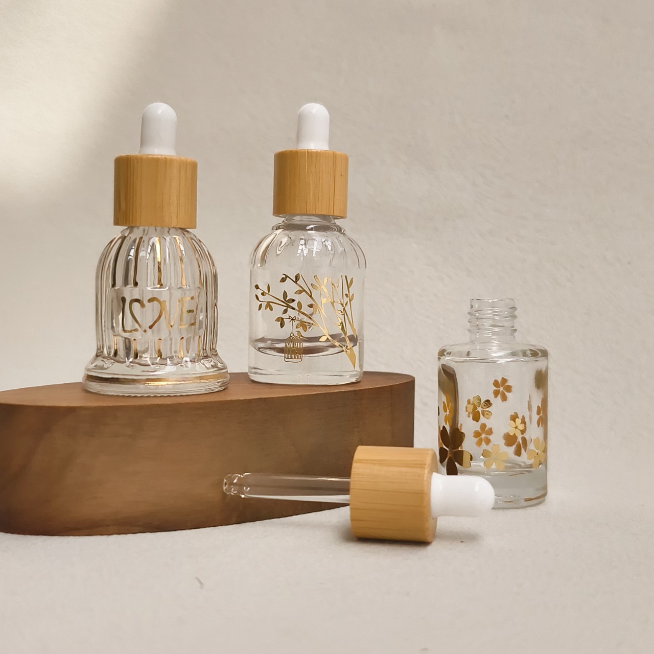 Glass Essential Oil Bottle wit - Luxury Skincare Samples avaliação e preço