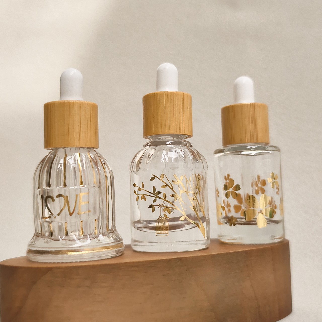 Glass Essential Oil Bottle wit - Luxury Skincare Samples avaliação e preço