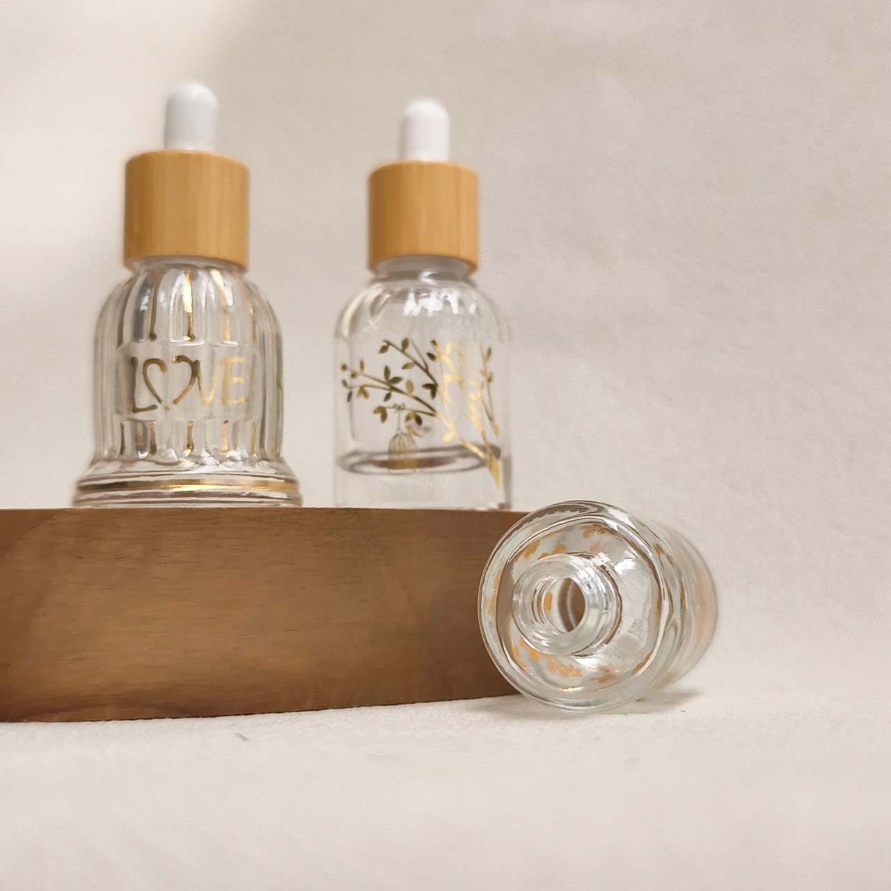 Glass Essential Oil Bottle wit - Luxury Skincare Samples avaliação e preço